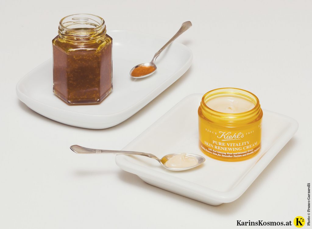 Produktfoto von Honig und Cremetiegel.